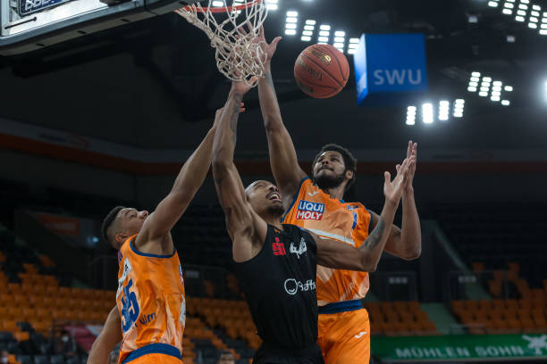 场迎战马竞 场迎战马竞