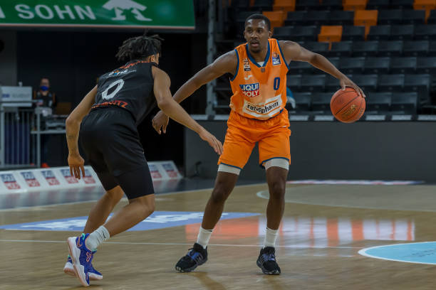 中场引入了 中场引入了