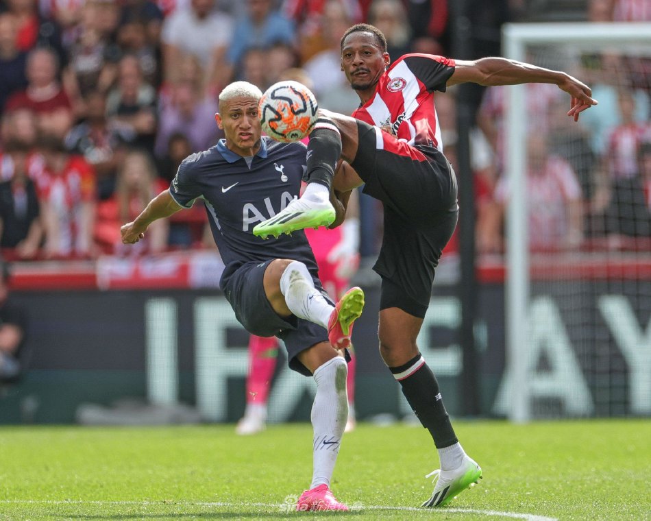 背后犯规 背后犯规