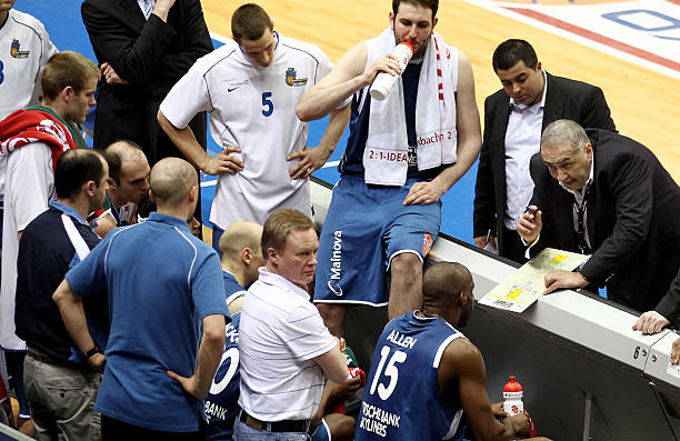 换成了社交 换成了社交