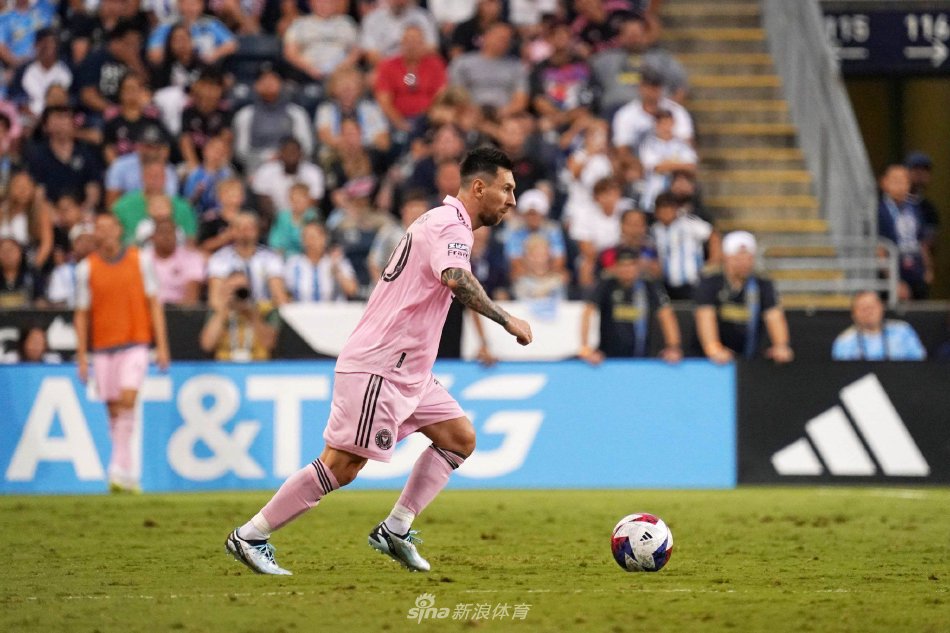 谁就更接近 谁就更接近